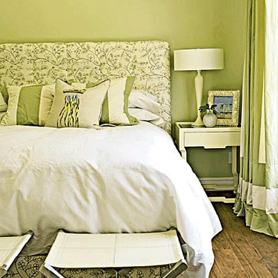  green-color-modern-bedroom-decor fabrics linens 