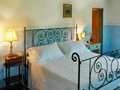 Traditional Bedroom Decorating Ideas on Tuscan Decor  Bedroom Decorating Ideas