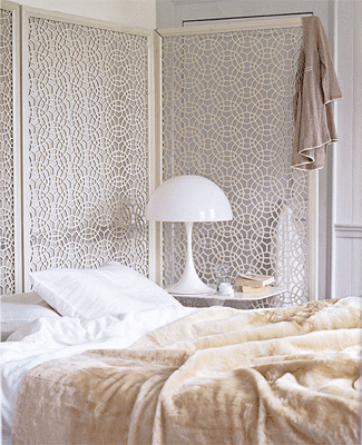  white-bedroom-interior-decoration fabric furniture accessories 