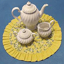 small-floral-fabric-patterns-centerpiece-table-decoration