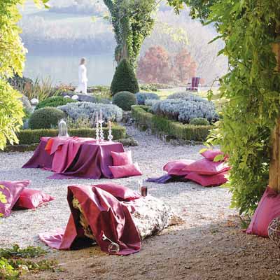 summer-party-table-decoration-pink-decorative-fabrics