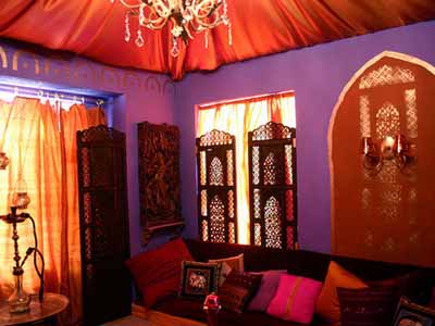 Exotic Moroccan Bedroom Decorating, Light and Deep Purple Colors