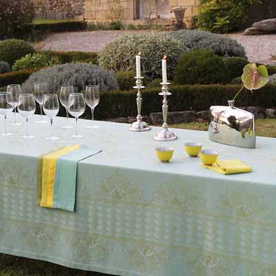 Summer Party Table Decoration green-yellow-substances