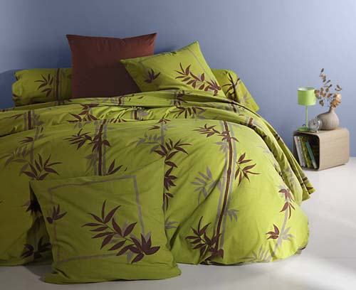 green and broqn bedding fabrics and floral bed sets are modernbedroom furnishing trends