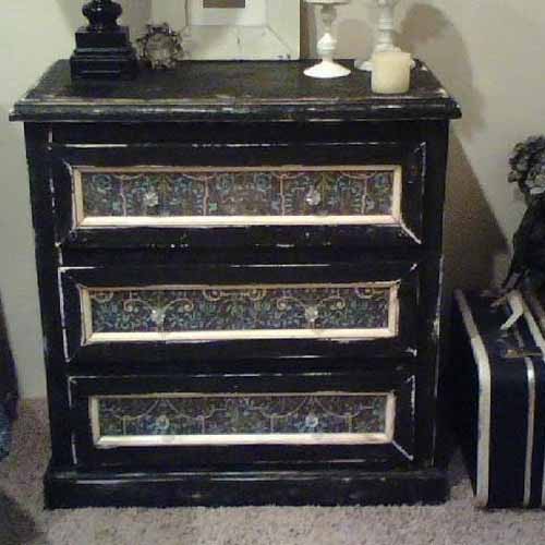 black chalkboard paint for decorating an old dresser and painting furniture Inspiration