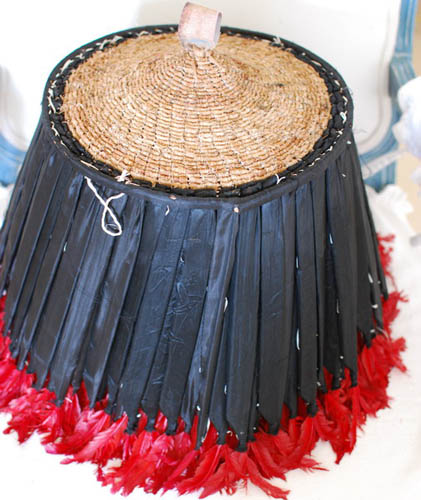 make African hats and craft decorations for modern living spaces