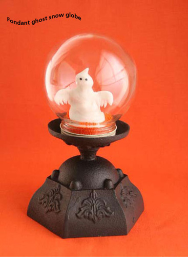 creative and simple halloween decorations and ideas, mini ghost in white color