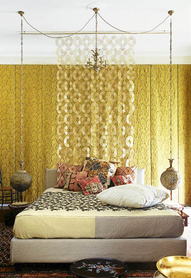 Egyptian Interior and bedroom decorating ideas in the golden color