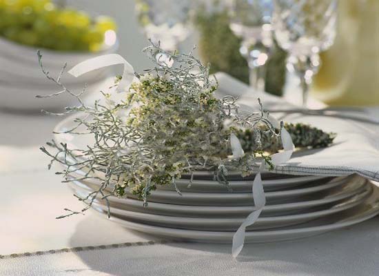 green heather table decoration and heart ideas