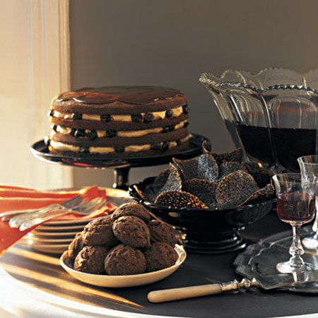 halloween decoration ideas in brown colors chocolate treats