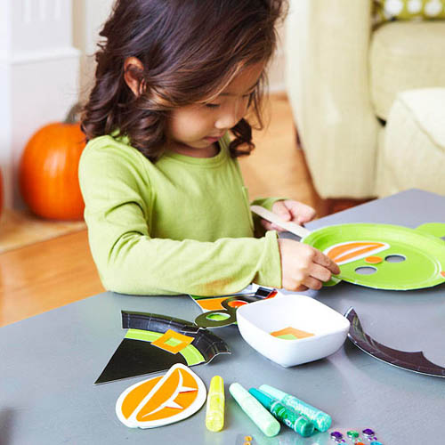 halloween ideas for kids, simple crafts and games