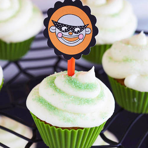 treats are halloween party table decorations
