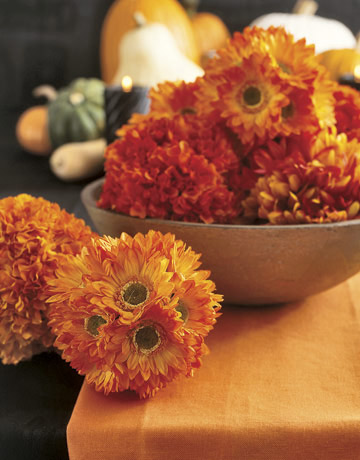 Orange Mums in the bowl for the autumn table decorations