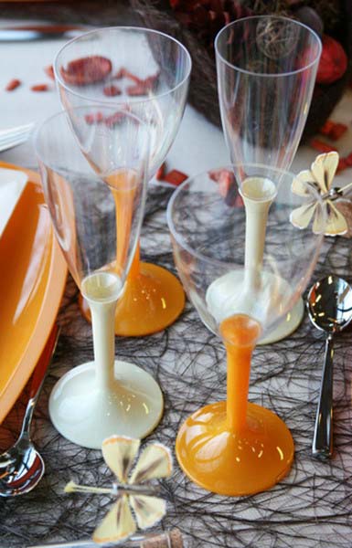 orange glasses and simple table decoration ideas for fall decorating