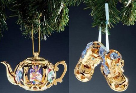 purple and golden decorations for Christmas