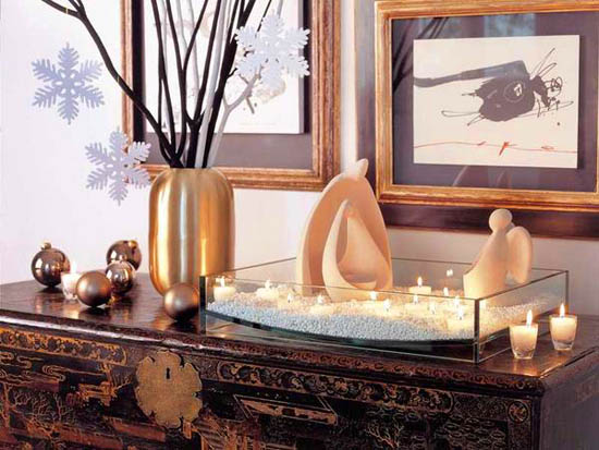 black knots and golden vase for Christmas decoration