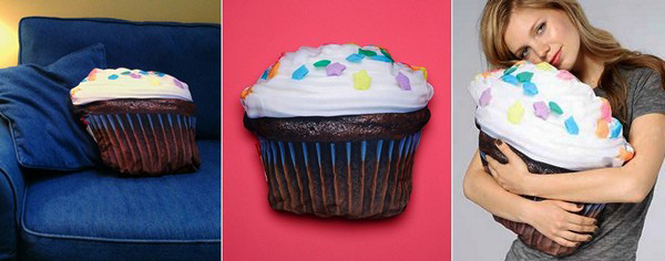 capcakes and muffins pillows