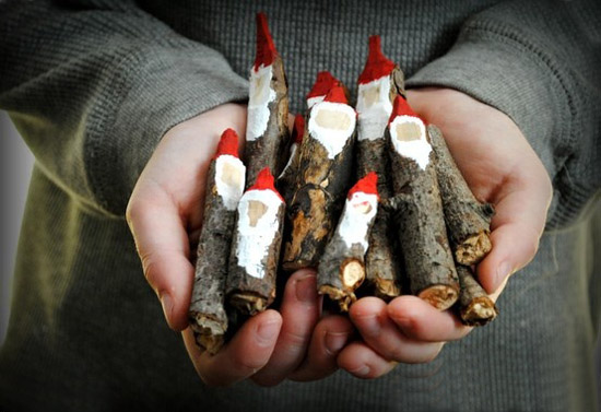 wooden crafts and simple Christmas decorating ideas