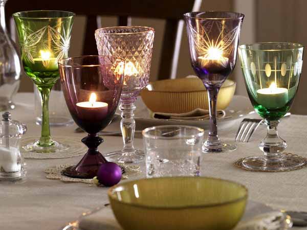 glasses with tea lights for table decorations