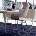 home decorating with porcelain vases
