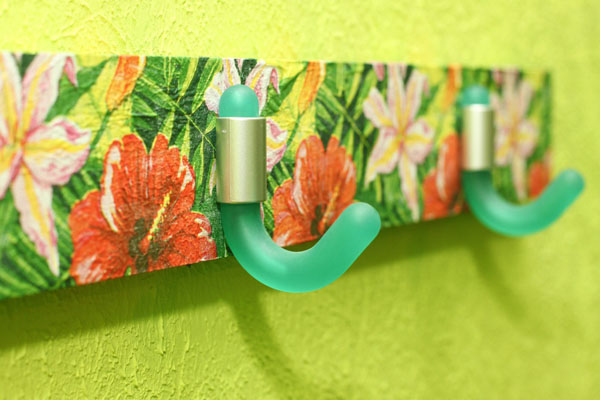 Wall Decorating with wall hooks rack