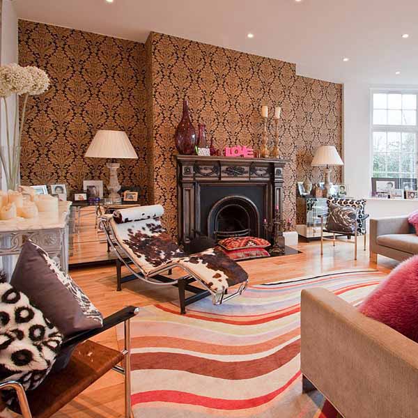 Living room design in eclectic style