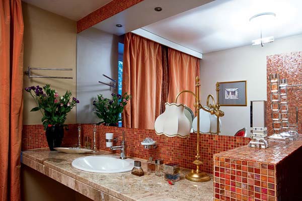 bathroom decorating with orange color