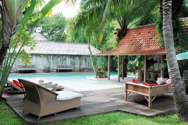Balinese Home Decor, Tropical Theme in Asian Interior Decorating
