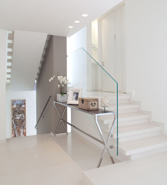 Glass stairs and interiors in White