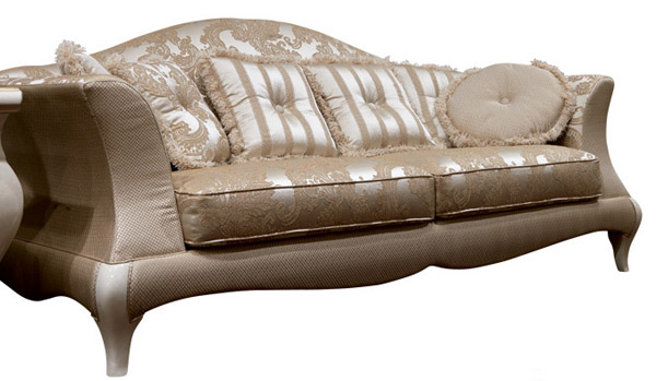 varsailles sofa by designer Fabio Friso