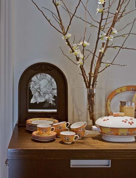 20 Ideas for Spring Decorating with Flowering Branches