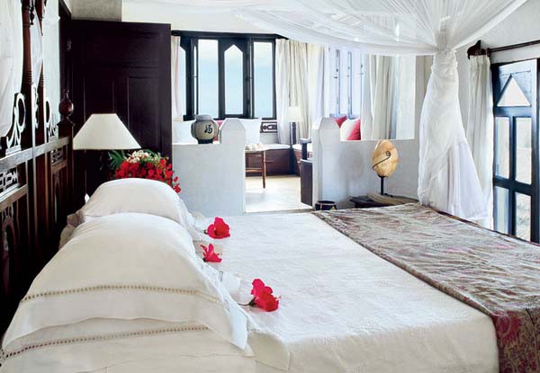 white bedroom decorating ideas