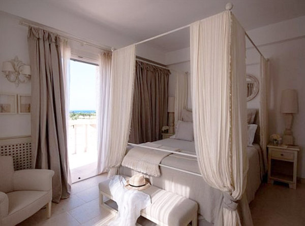 white-decoration-color Italian style Borgo Egnazia hotel (7)