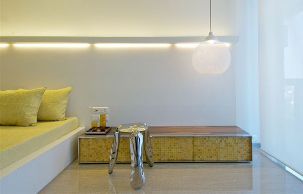 contemporary bedroom decorating