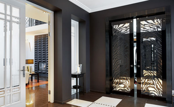 black and white interior decorating