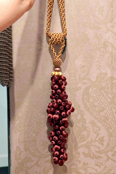 room decor accessories in red and golden colors
