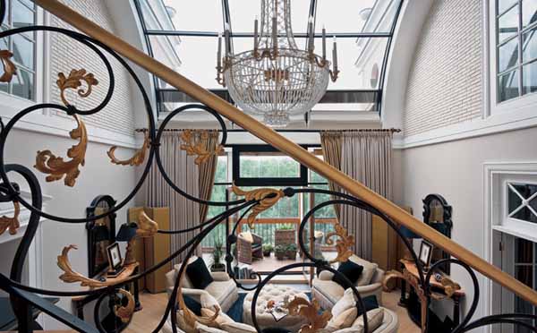 living room design with large crystal chandelier