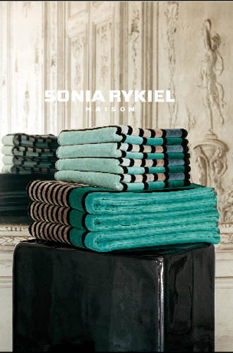 bathroom towels in turquoise and black colors