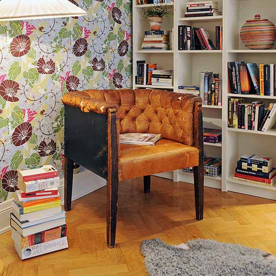 vintage furniture Modern interior decoration retro style (1)  retro style chair with leather seat and sides