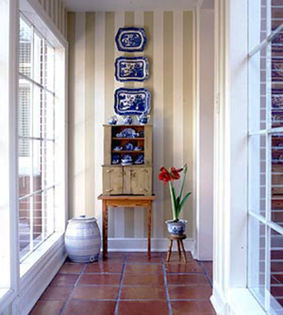 blue plates for empty Wall Decor
