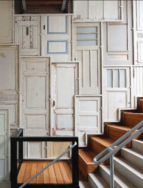 White Picture Frames And Doors Used For Wall Decorating White Picture Frames And Doors Used For Wall Decorating