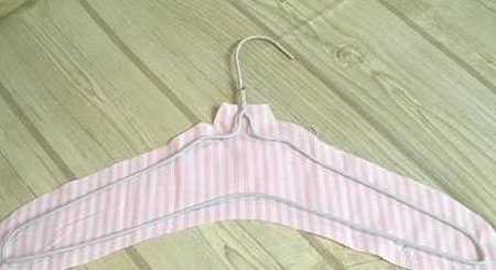  Making padded hangers 
