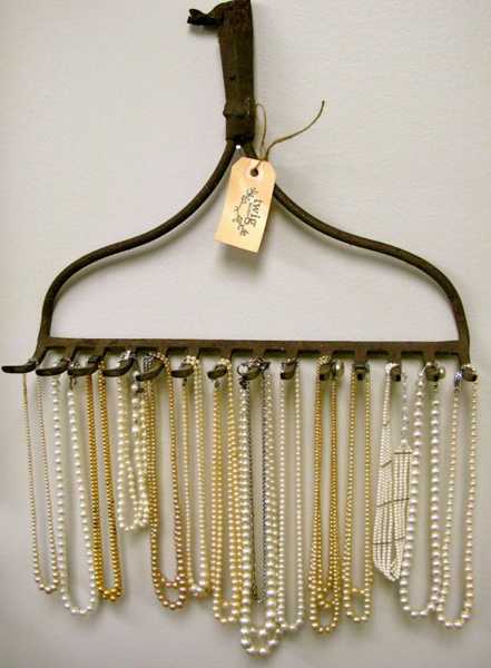  creative storage solution for necklaces 