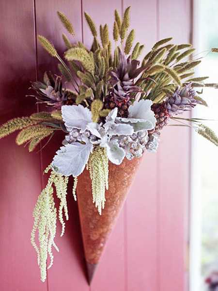 dried flower arrangements decorating for wall or door