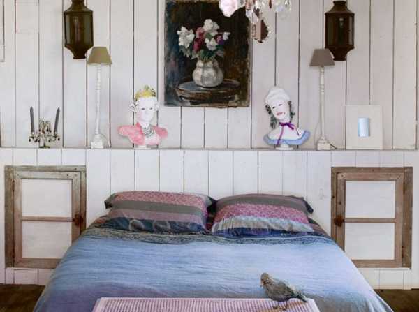 white and blue bedroom decor