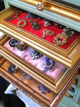 recycling photo frames for jewelry organizers