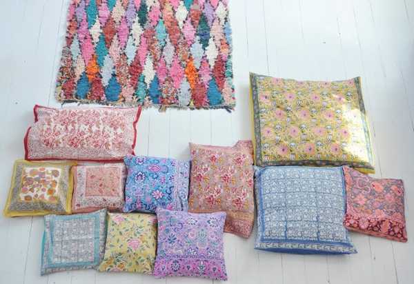 decorative pillows made of scarves