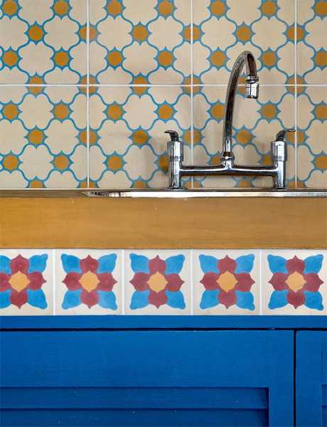 mosaic tiles and kitchen backsplash design with ethnic pattern