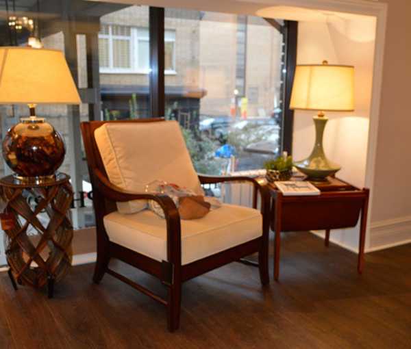  bamboo table lamp and chair 