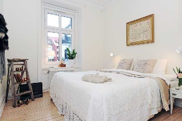 white decorating ideas for small bedroom design